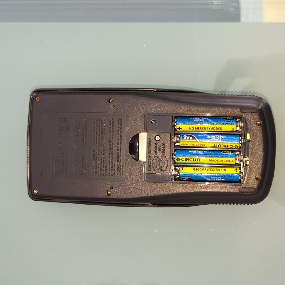 Texas Instruments TI-89 Advanced Graphing Calculator Math, Accounting, Functions - Picture 3 of 10